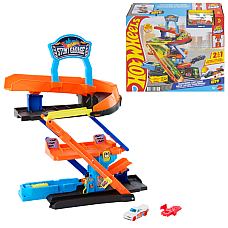 Игровой набор Hot Wheels "Трансформирующийся гараж с трюками и трассой"