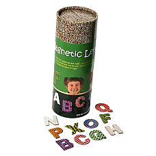 Set Lumea Magnetilor „Litere Magnet..