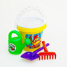 Set nisip cu stropitoare (4 buc)..