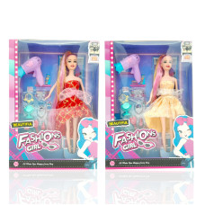 Papusa cu accesorii (Cutie deterior..