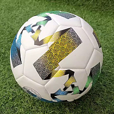 Minge de fotbal..