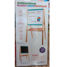 Tabla din lemn cu accesorii..