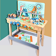 Набор инструментов из дерева..