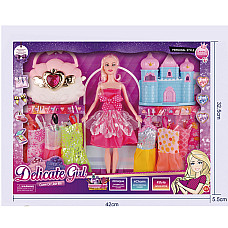 Кукла с аксессуарами..