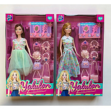 Кукла с аксессуарами..