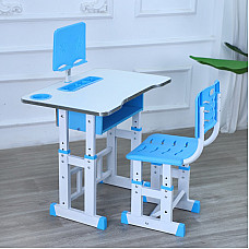 Стол со стулом..