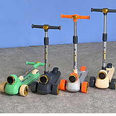 Самокат со звуком и светом..