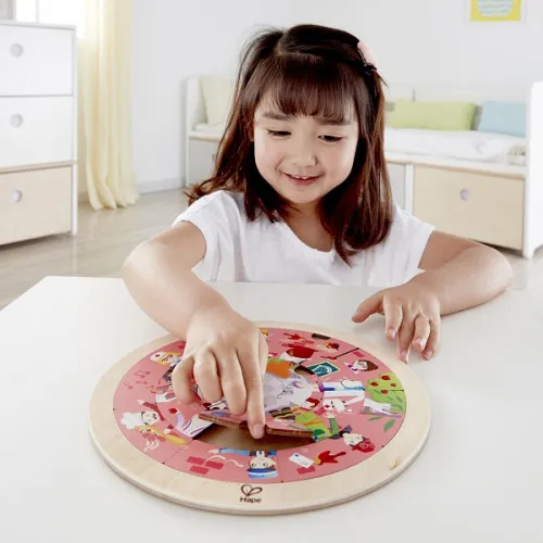 Puzzle rotund cu doua fete și meserii