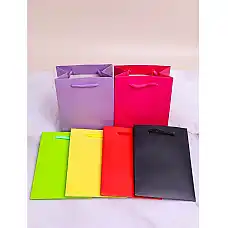 Подарочный пакет 24,5*10*19..