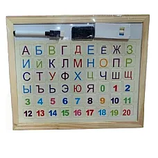 Tabla din lemn cu accesorii..