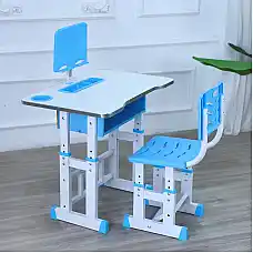 Стол со стулом..