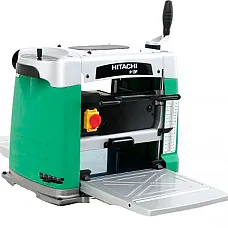 Masina pentru rindeluire Hitachi P1..