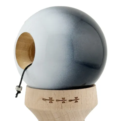 "Kendama Super Sticky X Original", металлический подшипник, веревка 62/65 см, King size 7.5 x 6 x 18 см , "Инь-Янь" глянцевая