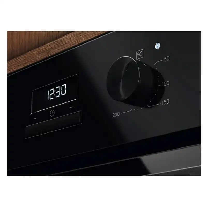 Электрический духовой шкаф Electrolux LOH3H00BK Черный