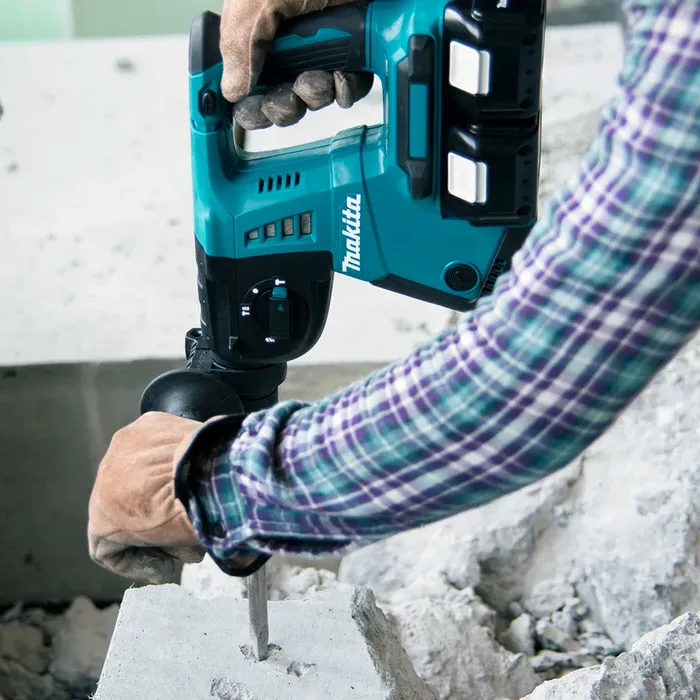 Makita DHR264Z