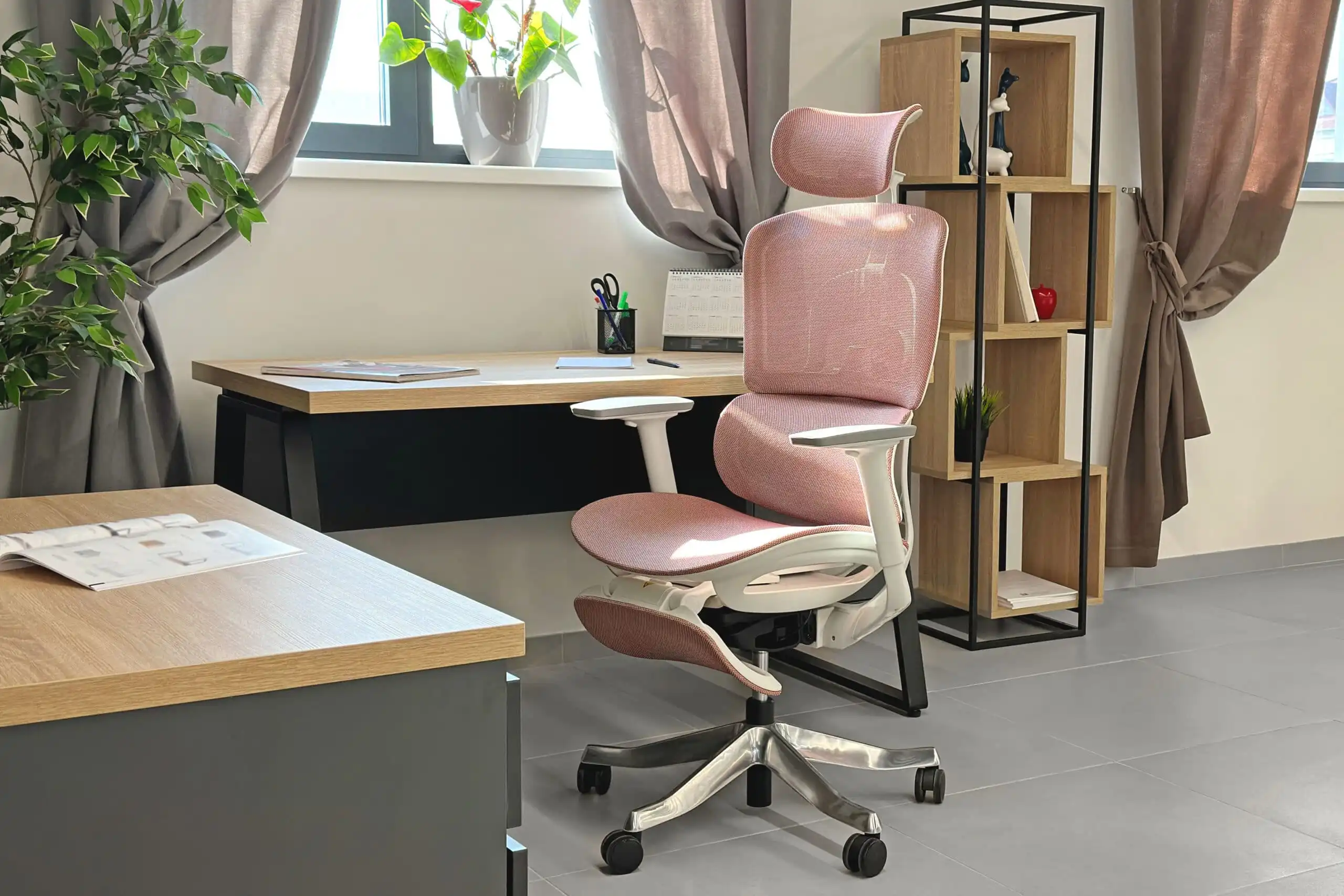 Офисное Кресло A98-HS-QW~Красный