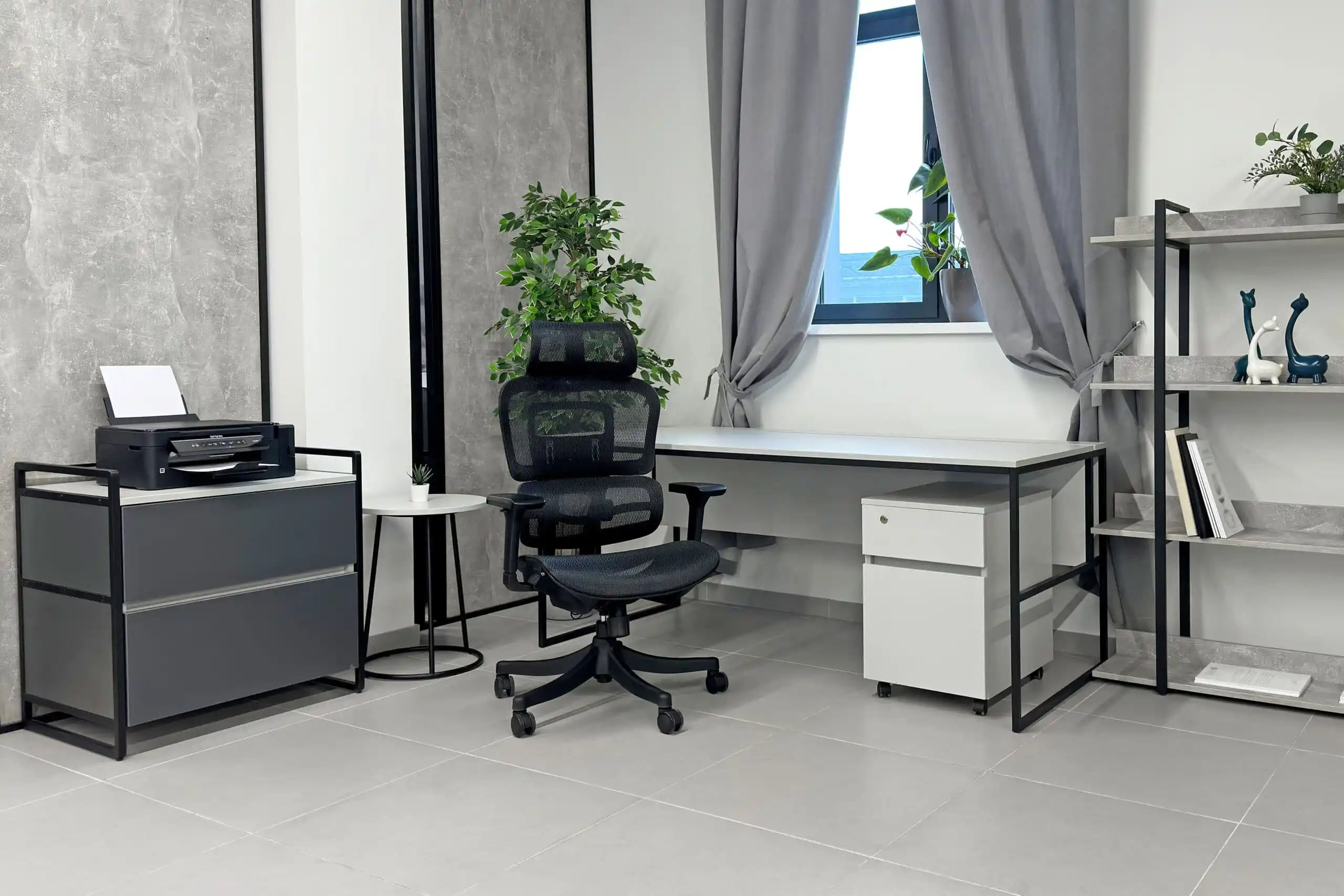 Кресло для офиса EMBER Black