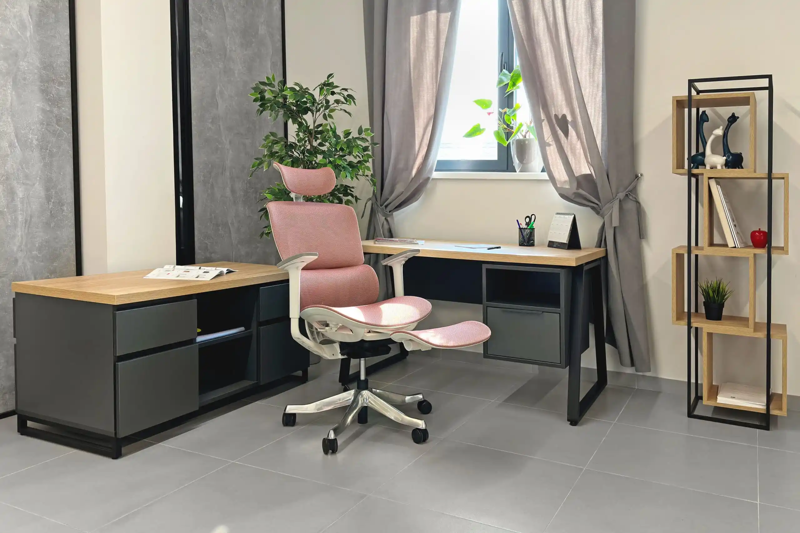 Стол ENZO с ящиком 1300×750