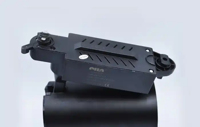 PILA, 220 B, 30 Вт, Черный, 1500 Лм, 90*134*199 мм, Алюминий, COB, Шина