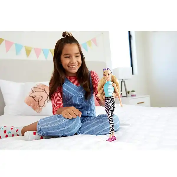 Papusa Barbie Fashionistas (аs).