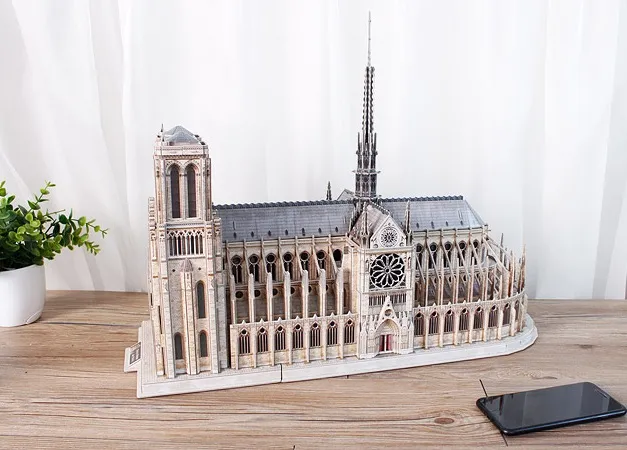 3D puzzle “Notre Dame de Paris”, 293 elemente