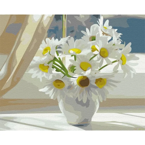 Pictură pe numere 40×50 cm (în cutie) - Margarete într-o vază albă, pe fereastră