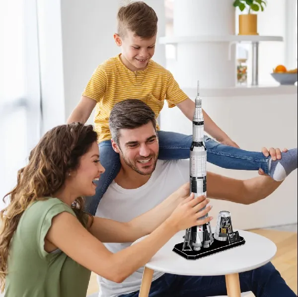 3D puzzle Racheta Apollo „Saturn V”, 136 elemente