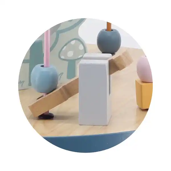 Развивающий столик с лабиринтом