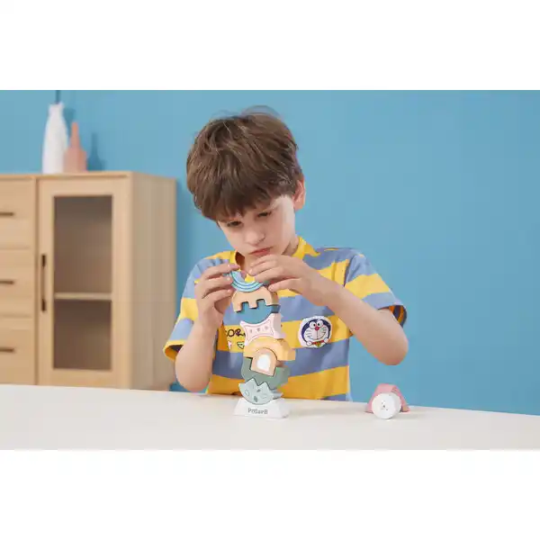 Деревянная пирамидка-балансир