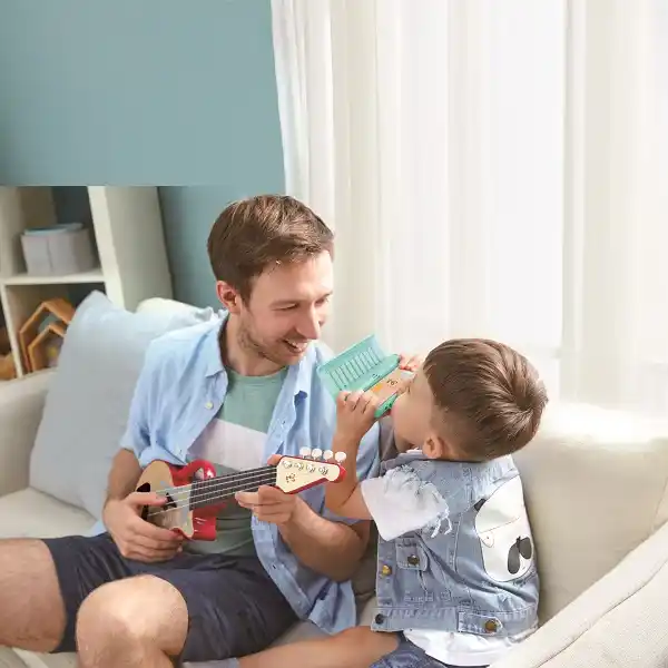 Детская гитара Hape UKULELE-RED