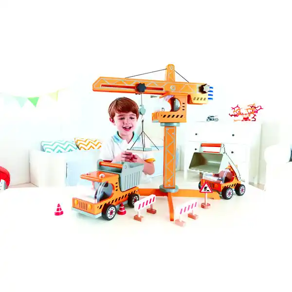 Деревянный подъёмный кран с аксессуарами