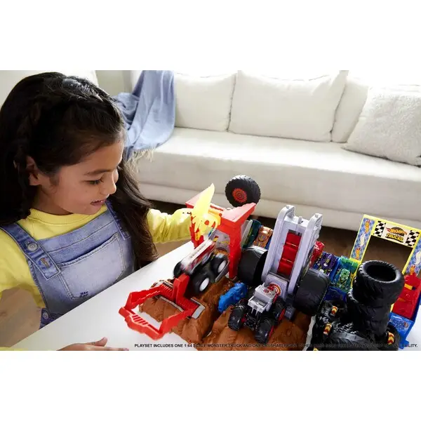 Hot Wheels Monster Trucks ARENA SMASHERS “Provocare”