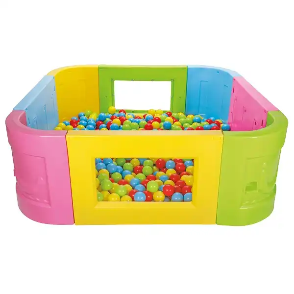 Piscină mare cu bile