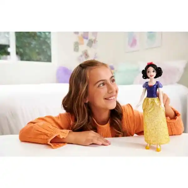 Păpușa Disney Princess Alba ca Zăpada