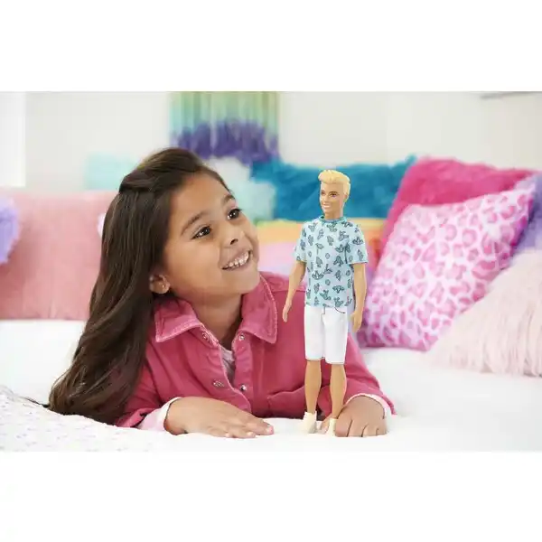 Păpușă Barbie Ken “Fashionist cu părul blond și în tricou cu cactuși”