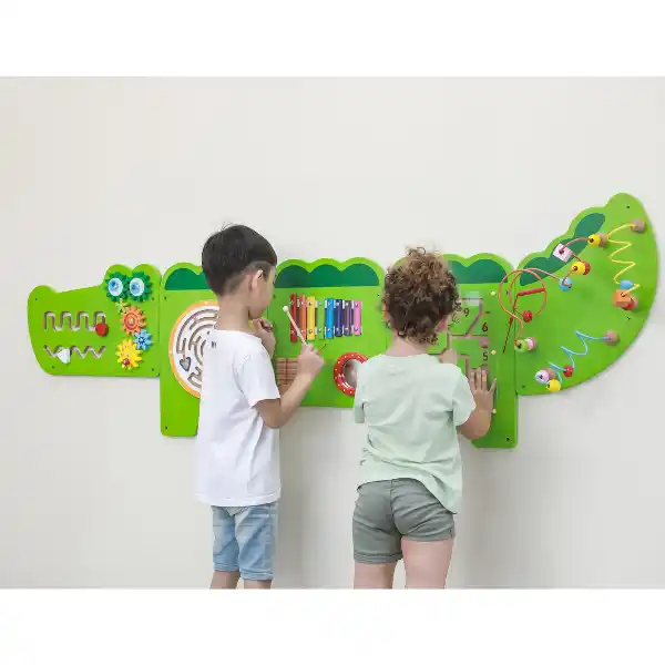 Бизиборд (настенный) «Крокодил»