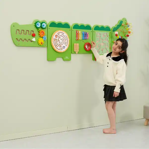 Бизиборд (настенный) «Крокодил»