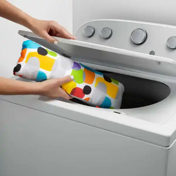 Fisher-Price Развивающая плюшевая игрушка для игры на животике “Пианино”