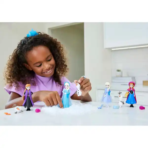 Snow Color Reveal Набор-сюрприз Disney Frozen, 4 модели