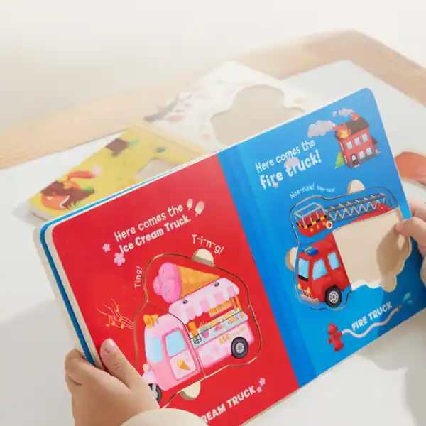 Книга-вкладыш на липучках “Оживленное дорожное движение”