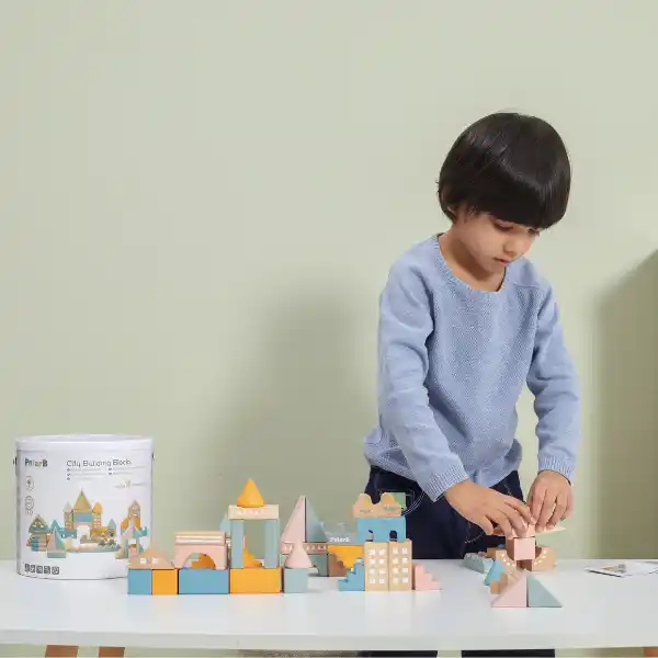 Деревянный конструктор "Городской квартал", 50 элем.