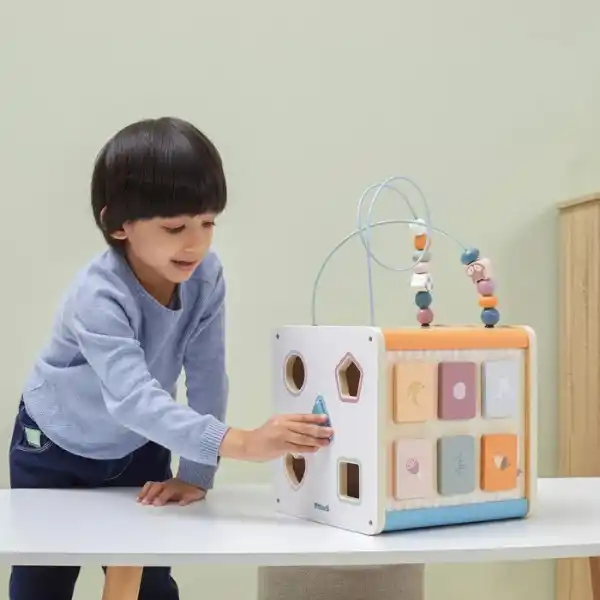 Деревянный бизикуб "Игровой куб 8 в 1"