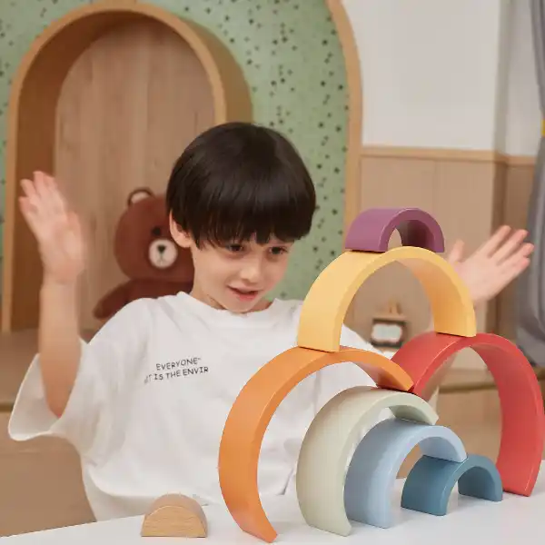 Развивающая игра-балансир "Радужная расстановка"