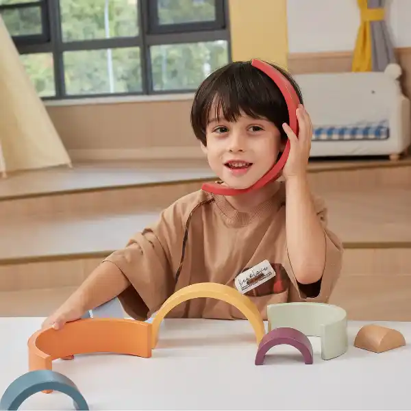 Развивающая игра-балансир "Радужная расстановка"