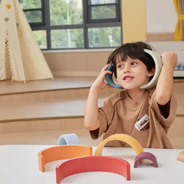 Развивающая игра-балансир "Радужная расстановка"