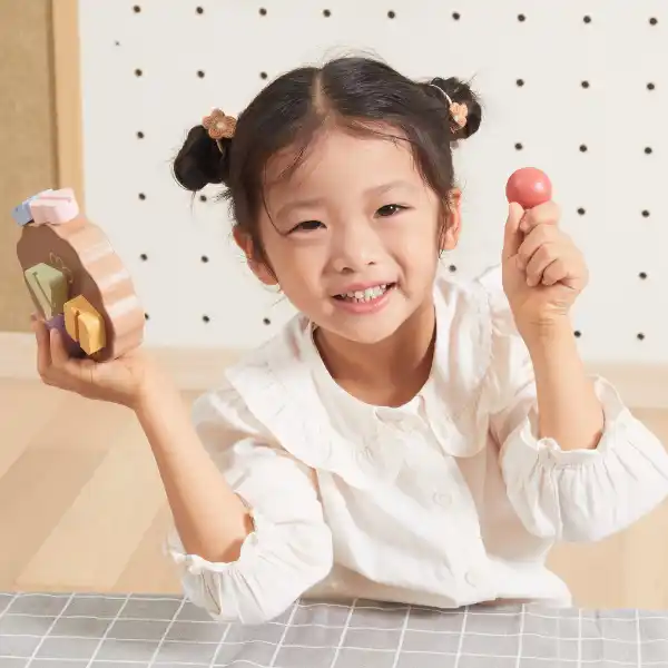 Сортер "Ёжик с шурупами и отверткой"