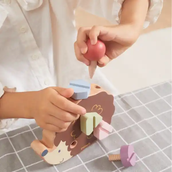 Сортер "Ёжик с шурупами и отверткой"