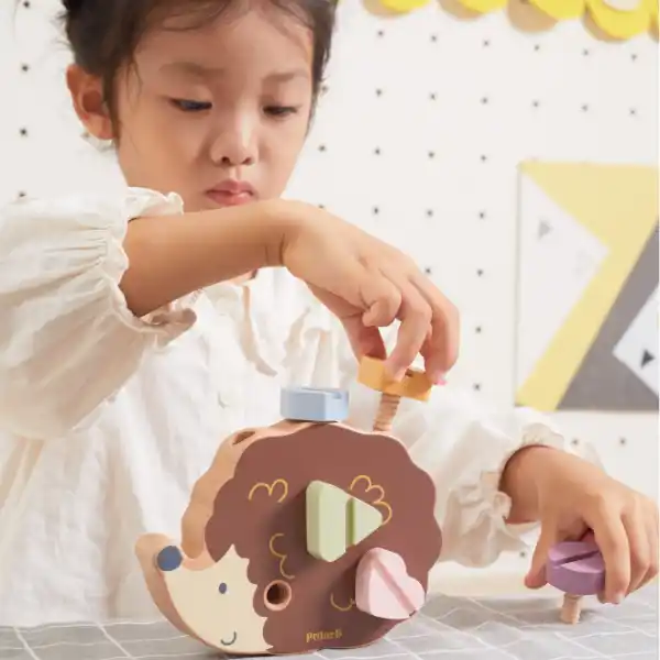 Сортер "Ёжик с шурупами и отверткой"