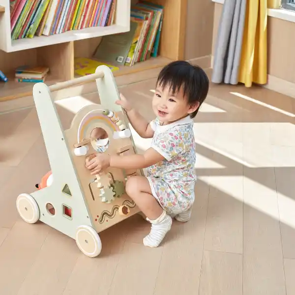 Каталка-ходунки c бизибордом