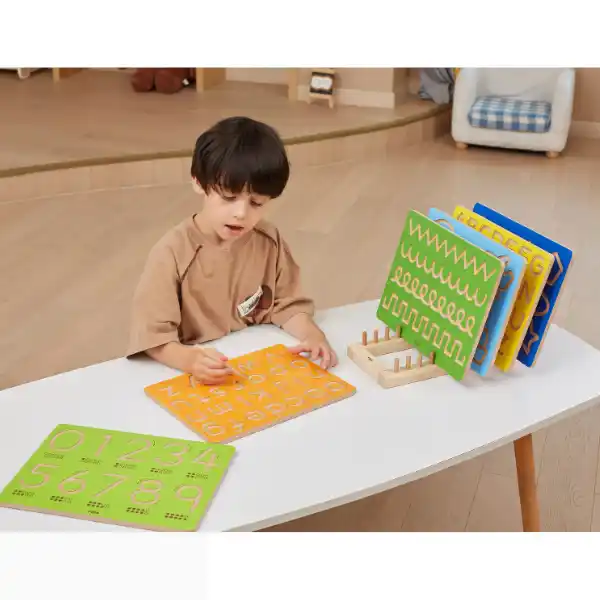 Деревянная алфавитная доска (строчные буквы) с деревянной ручкой